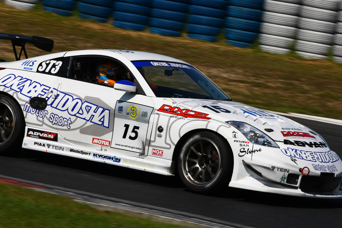 Igor Sushko in #15 Okabe Jidosha Dixcel Nissan Fairlady Z at Okayama 2008