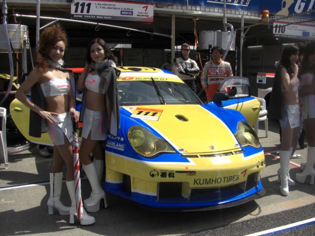 Porsche 911 GT3 RSR in Super GT