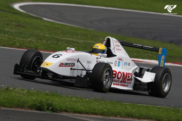 Formula Challenge Japan at Fuji Speedway in 2009.
Igor Sushko / #6 Bomex x Avanzza FCJ
http://www.igorsushko.com