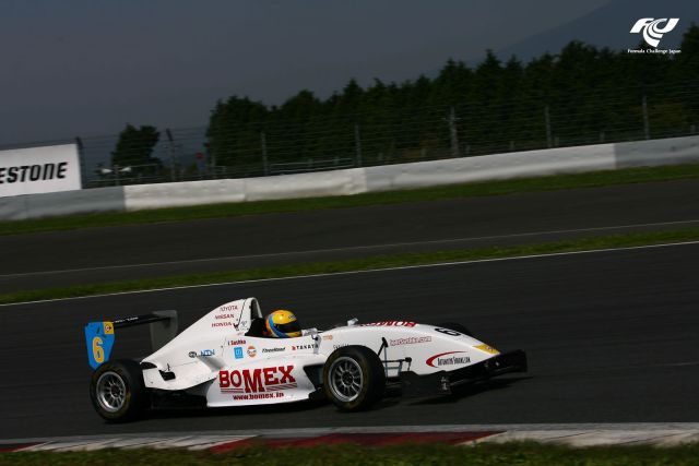 Formula Challenge Japan at Fuji Speedway in 2009.
Igor Sushko / #6 Bomex x Avanzza FCJ
http://www.igorsushko.com