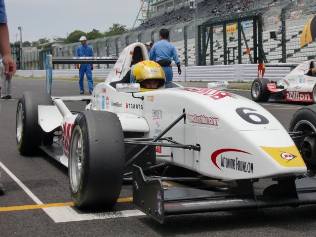 Igor Sushko - Bomex x Avanzza #6 Formula Renault
http://www.igorsushko.com