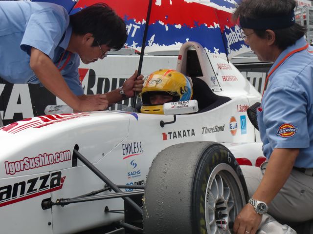 Igor Sushko - Bomex x Avanzza #6 Formula Renault
http://www.igorsushko.com