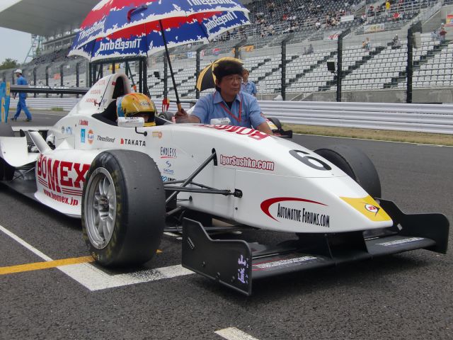 Igor Sushko - Bomex x Avanzza #6 Formula Renault
http://www.igorsushko.com