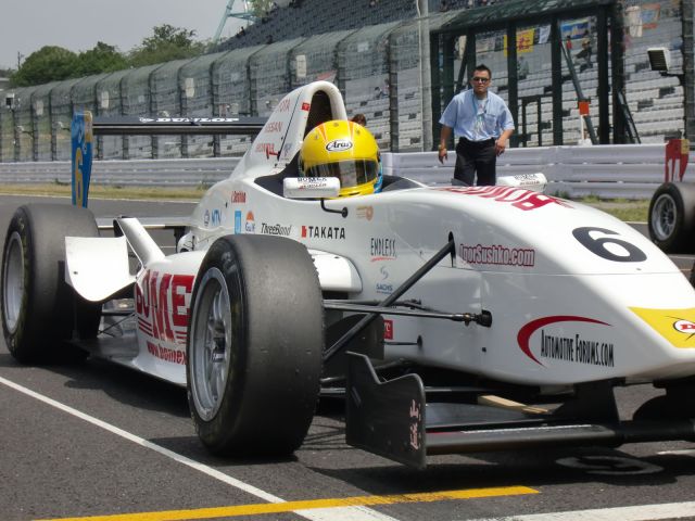 Igor Sushko - Bomex x Avanzza #6 Formula Renault
http://www.igorsushko.com