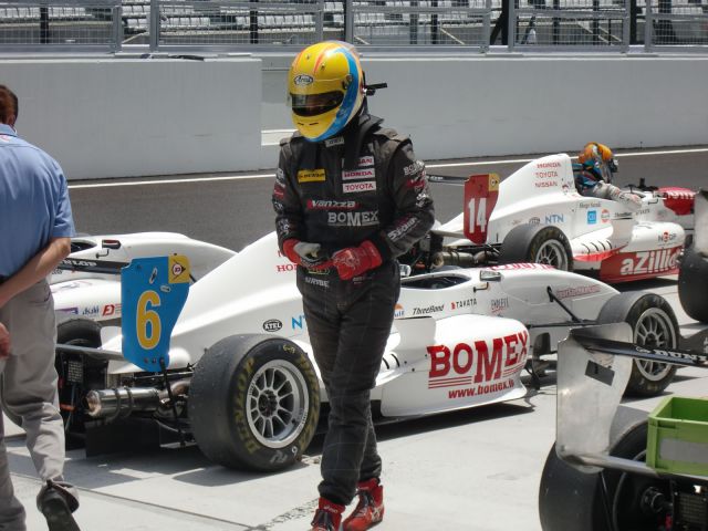 Igor Sushko - Bomex x Avanzza #6 Formula Renault
http://www.igorsushko.com