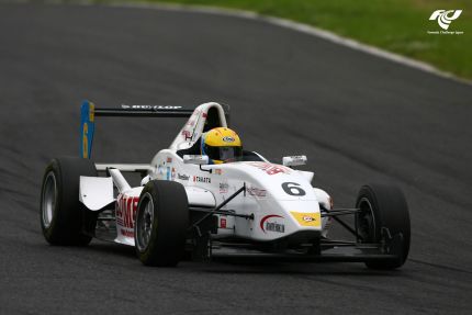 Igor Sushko - Bomex x Avanzza #6 Formula Renault
http://www.igorsushko.com