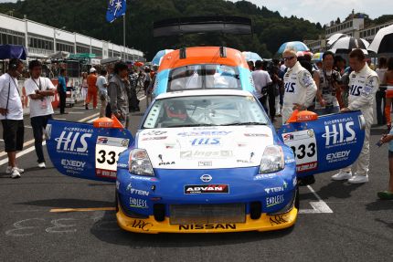 On the grid for the Super Taikyu series at Okayama Circuit. The H.I.S. Nissan Fairlady Z, piloted by Igor Sushko and Maejima Shy