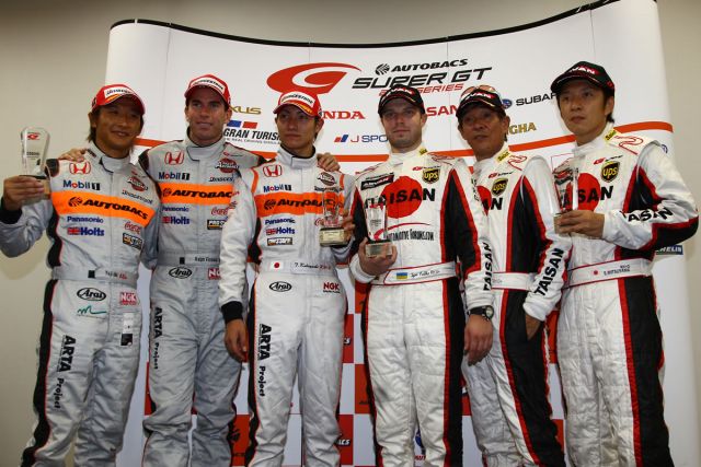 Team Taisan #26 Porsche Pole Position