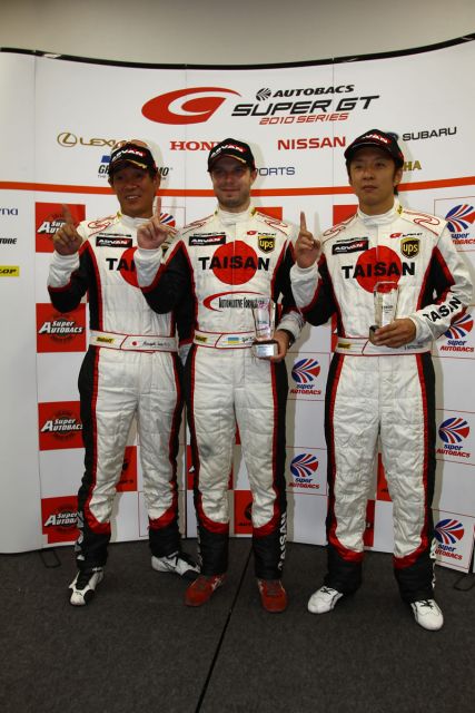 Team Taisan #26 Porsche Pole Position