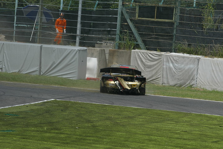 gt_r06_26_crash1.jpg