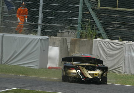 gt_r06_26_crash1s.jpg