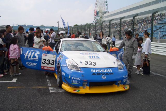 his_nissan_z_grid.jpg