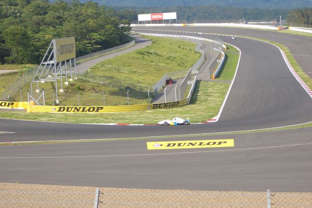 FCJ #1 Igor Sushko entering the chicane at Fuji Speedway.