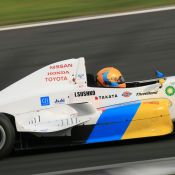 Igor Sushko at Fuji Speedway in the Japanese FCJ - Formula Renault. #1 H.I.S. car.