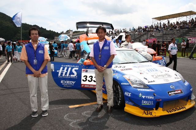 On the grid for the Super Taikyu series at Okayama Circuit. The H.I.S. Nissan Fairlady Z, piloted by Igor Sushko and Maejima Shy