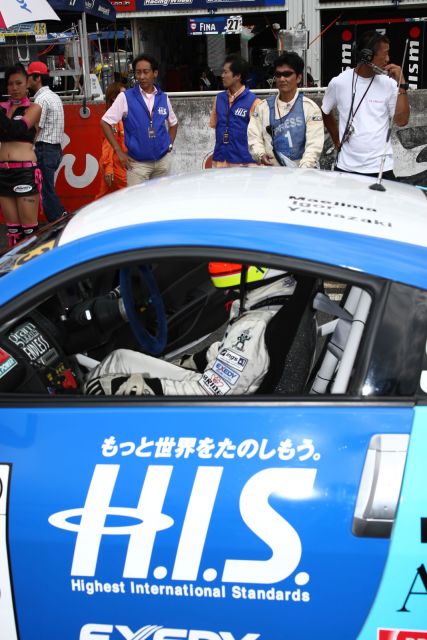 On the grid for the Super Taikyu series at Okayama Circuit. The H.I.S. Nissan Fairlady Z, piloted by Igor Sushko and Maejima Shy