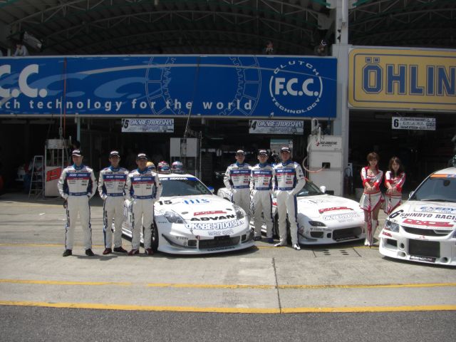 #15 Okabe Jidosha Dixcel Nissan Z. 
Drivers: 
Nagashima Masaaki &#38263;&#23798;&#12288;&#27491;&#26126;
Igo