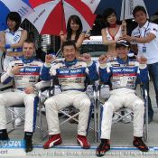 The #15 Okabe Jidosha Dixcel Nissan Z drivers:
Igor Sushko, Masaaki Nagashima, Kazuomi Komatsu.